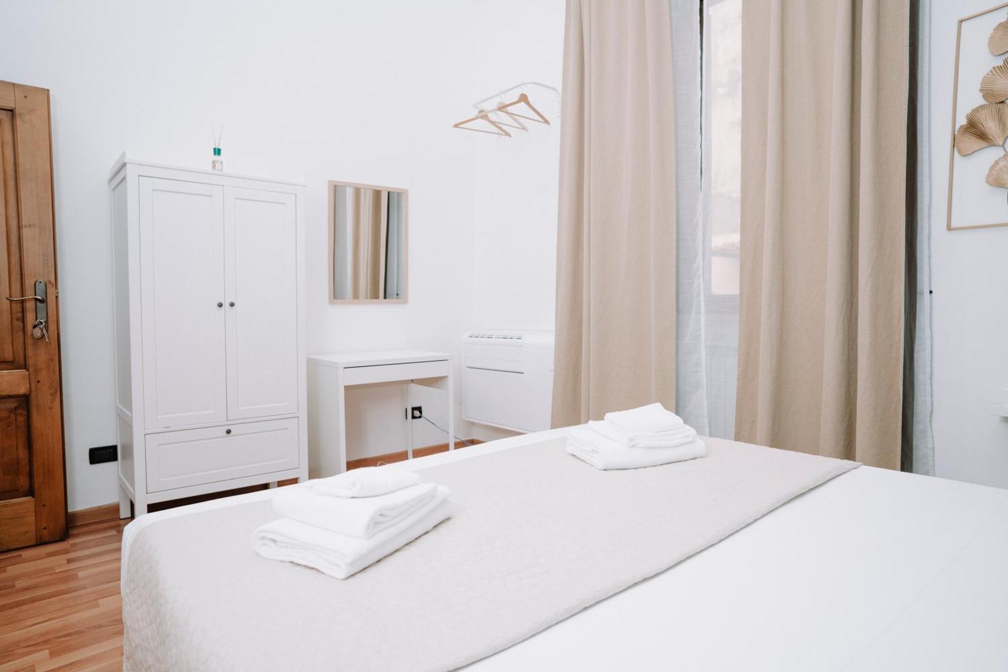Bonne Nuit Terracina Bed & Breakfast Bagian luar foto